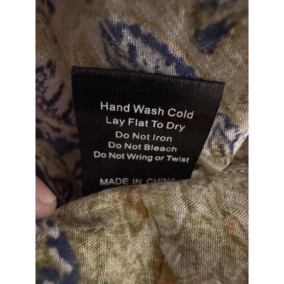 POL Lace Detail Frill Floral V-Neck Mock Neck Sleeveless Top Large Boho Flower - Picture 11 of 13